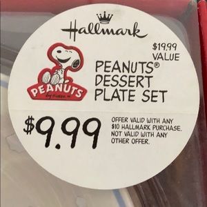 Peanuts Dessert Plates
